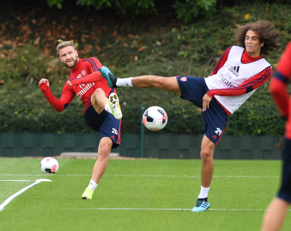 Ozil, Kolasinac trở lại sẵn sàng sát cánh cùng Arsenal - 7