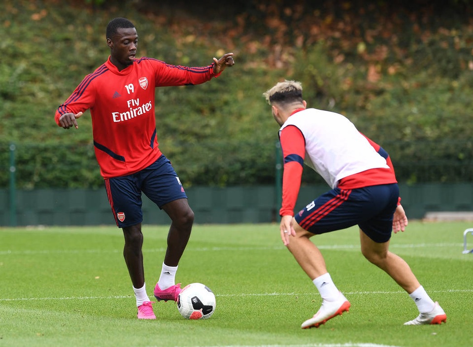 Ozil, Kolasinac trở lại sẵn sàng sát cánh cùng Arsenal - 8