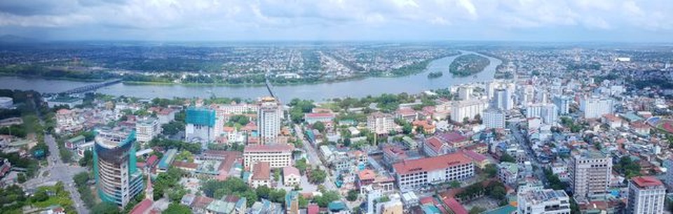 Thừa Thiên Huế đón nhận Huân chương Độc lập hạng Nhất nhân 30 năm tái lập tỉnh - 3 Thừa Thiên Huế đón nhận Huân chương Độc lập hạng Nhất nhân 30 năm tái lập tỉnh - 3