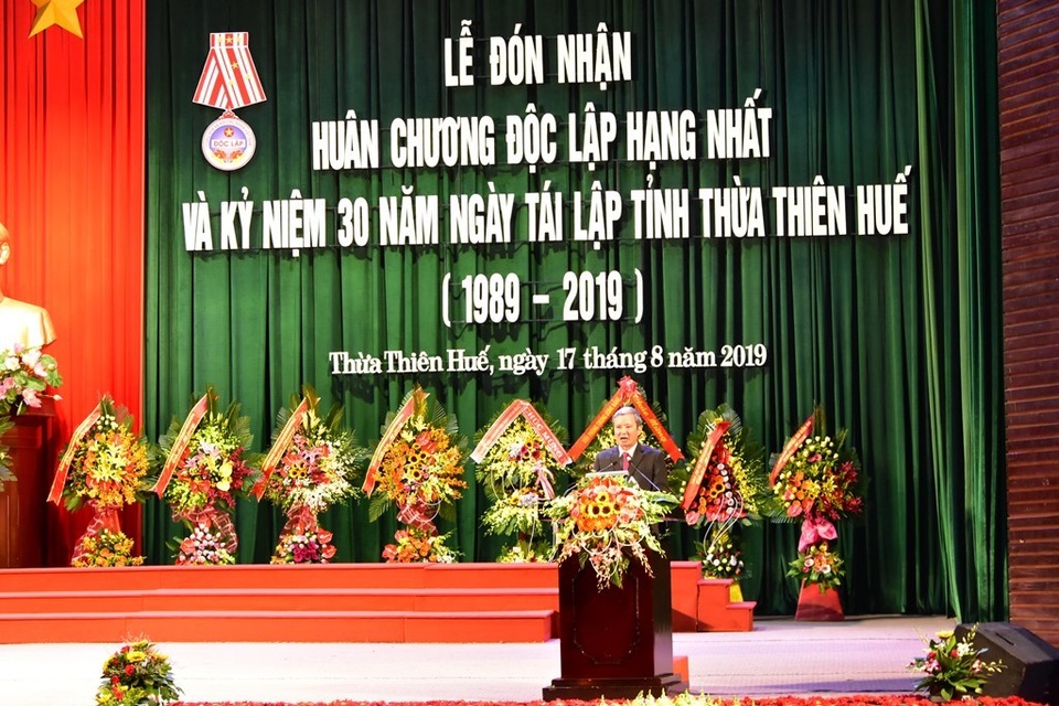 Thừa Thiên Huế đón nhận Huân chương Độc lập hạng Nhất nhân 30 năm tái lập tỉnh - 4 Thừa Thiên Huế đón nhận Huân chương Độc lập hạng Nhất nhân 30 năm tái lập tỉnh - 4