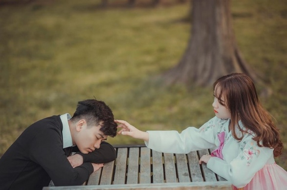 Em có thể yêu hết lòng nhưng đừng cố chấp trong sai lầm - 1 Em có thể yêu hết lòng nhưng đừng cố chấp trong sai lầm - 1