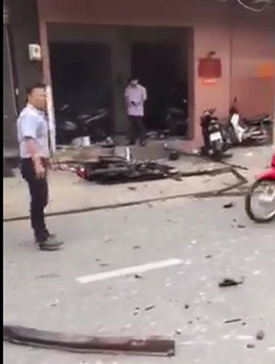 Hành trình nghẹt thở bắt nhóm khủng bố gây ra vụ nổ ở Tân Bình - 1 Hành trình nghẹt thở bắt nhóm khủng bố gây ra vụ nổ ở Tân Bình - 1