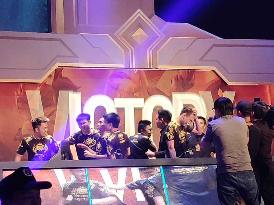 Mocha ZD eSports ngược dòng ngoạn mục trước Team Flash, đại diện Việt Nam tham dự SEA Games 30.jpg Mocha ZD eSports ngược dòng ngoạn mục trước Team Flash, đại diện Việt Nam tham dự SEA Games 30.jpg