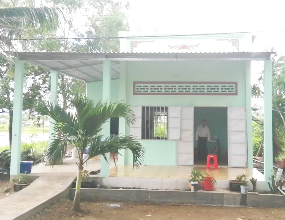 Bạn đọc Dân trí tặng ngôi nhà mơ ước cho gia đình bệnh hiểm chờ tử thần khiêng đi - 5 Bạn đọc Dân trí tặng ngôi nhà mơ ước cho gia đình bệnh hiểm chờ tử thần khiêng đi - 5