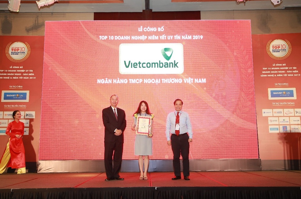 Vietcombank tiếp tục là ngân hàng uy tín nhất Việt Nam - 3 Vietcombank tiếp tục là ngân hàng uy tín nhất Việt Nam - 3