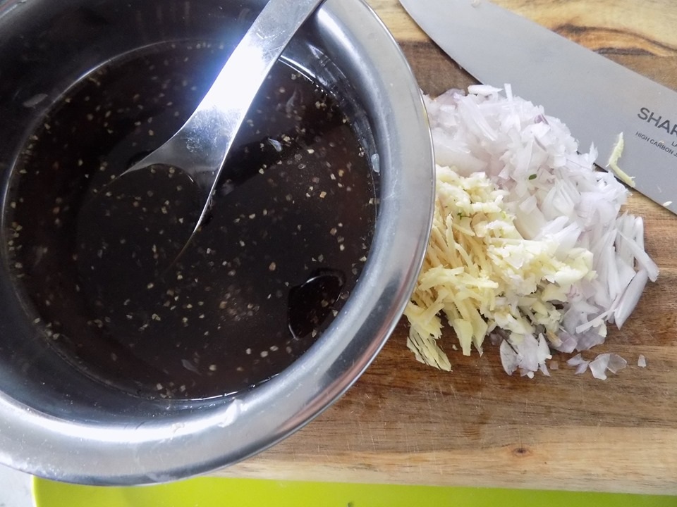 Cánh gà chiên nước mắm đậm đà đưa cơm, khiến chồng trẻ luôn về nhà sớm - 2 Cánh gà chiên nước mắm đậm đà đưa cơm, khiến chồng trẻ luôn về nhà sớm - 2