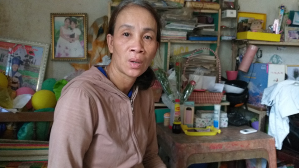 Người đàn bà bất hạnh gặp sở khanh không gục ngã, quyết nuôi con vào đại học - 1 Người đàn bà bất hạnh gặp sở khanh không gục ngã, quyết nuôi con vào đại học - 1