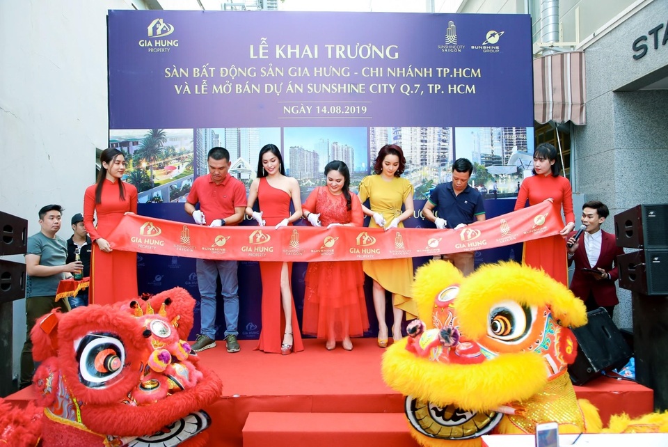 Gia Hưng tiếp nối thành công khai trương sàn BĐS Gia Hưng chi nhánh TP. HCM - 4 Gia Hưng tiếp nối thành công khai trương sàn BĐS Gia Hưng chi nhánh TP. HCM - 4