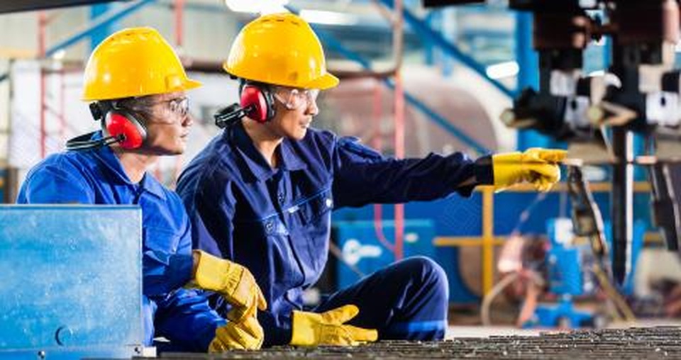 Nghịch lý năng suất lao động khối tư nhân bét bảng - 1