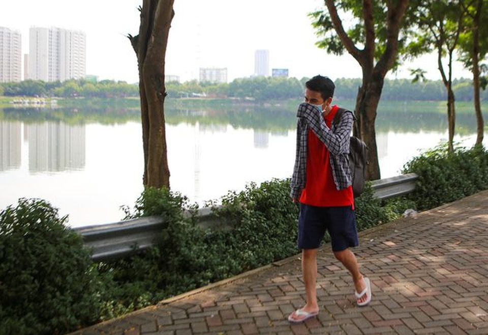 Nước bẩn từ nội thành Hà Nội đổ về khiến cá hồ Yên Sở chết - 3 Nước bẩn từ nội thành Hà Nội đổ về khiến cá hồ Yên Sở chết - 3