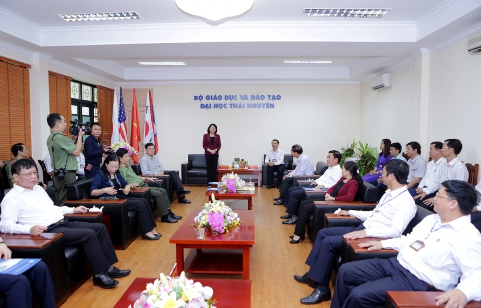Phó Chủ tịch nước Đặng Thị Ngọc Thịnh thăm và làm việc tại Đại học Thái Nguyên - 1 Phó Chủ tịch nước Đặng Thị Ngọc Thịnh thăm và làm việc tại Đại học Thái Nguyên - 1