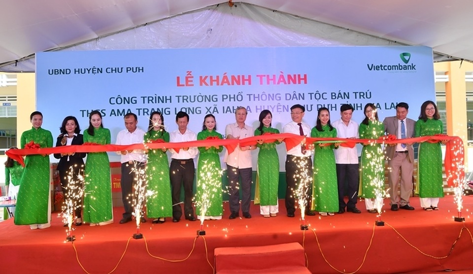 Vietcombank tài trợ 4,2 tỷ đồng xây Nhà ở bán trú và Nhà ăn cho Trường PTDT nội trú A ma Trang Lơng tại tỉnh Gia Lai - 1 Vietcombank tài trợ 4,2 tỷ đồng xây Nhà ở bán trú và Nhà ăn cho Trường PTDT nội trú A ma Trang Lơng tại tỉnh Gia Lai - 1