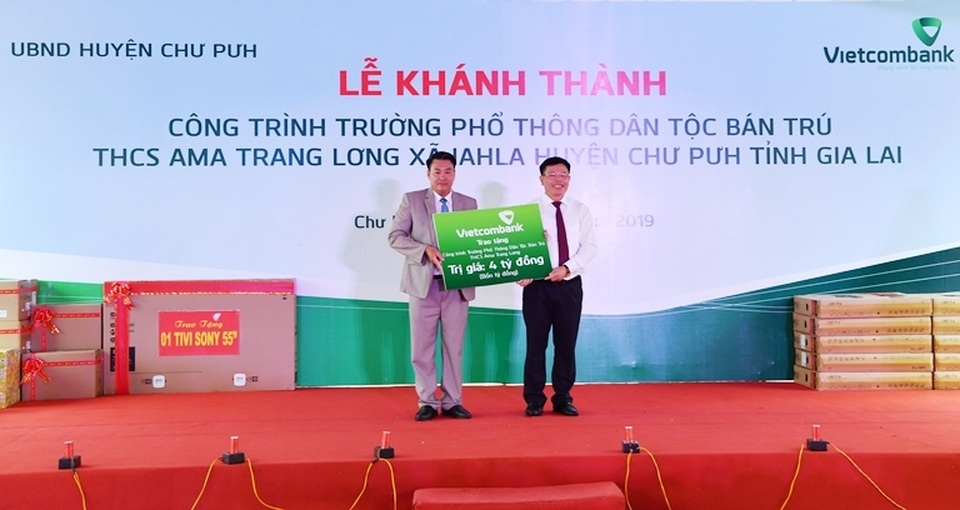 Vietcombank tài trợ 4,2 tỷ đồng xây Nhà ở bán trú và Nhà ăn cho Trường PTDT nội trú A ma Trang Lơng tại tỉnh Gia Lai - 5 Vietcombank tài trợ 4,2 tỷ đồng xây Nhà ở bán trú và Nhà ăn cho Trường PTDT nội trú A ma Trang Lơng tại tỉnh Gia Lai - 5