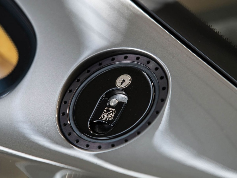 Gần 20 triệu USD cho một chiếc McLaren đời 1994 - Vì sao? - 14 Gần 20 triệu USD cho một chiếc McLaren đời 1994 - Vì sao? - 14