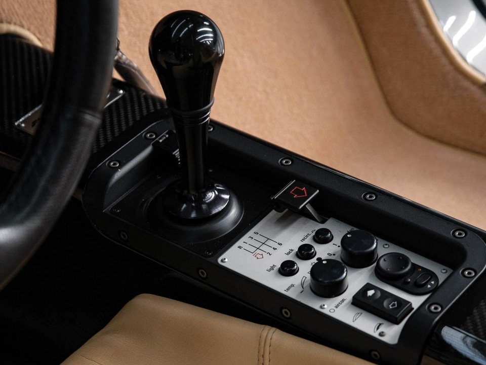 Gần 20 triệu USD cho một chiếc McLaren đời 1994 - Vì sao? - 28 Gần 20 triệu USD cho một chiếc McLaren đời 1994 - Vì sao? - 28