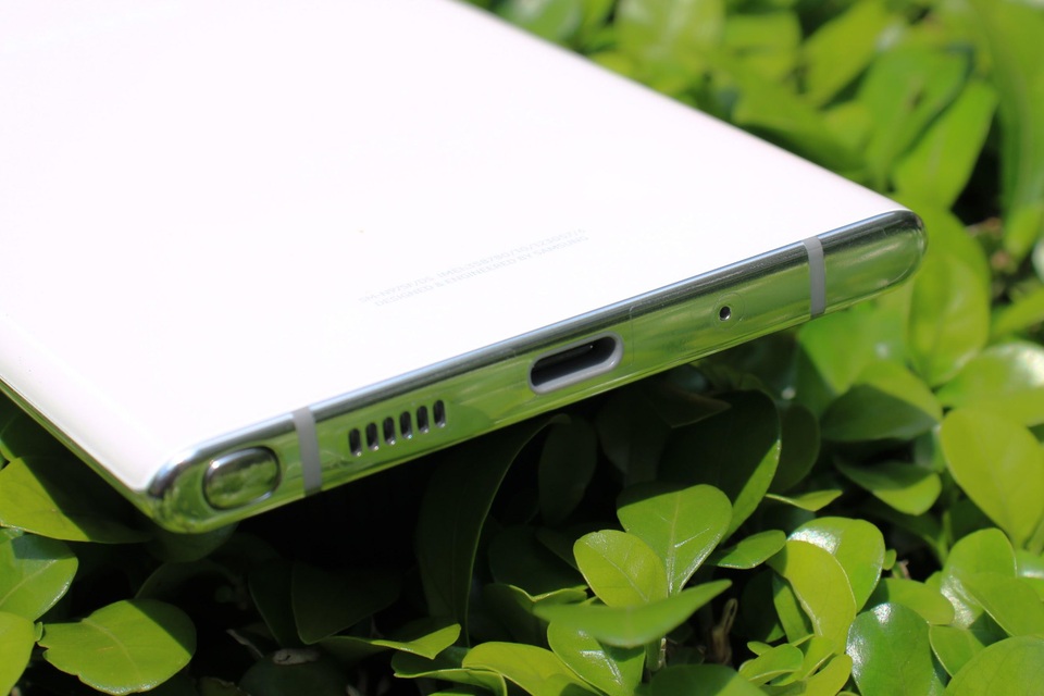Đập hộp Galaxy Note10+ chính hãng sắp lên kệ thị trường Việt - 7 Đập hộp Galaxy Note10+ chính hãng sắp lên kệ thị trường Việt - 7