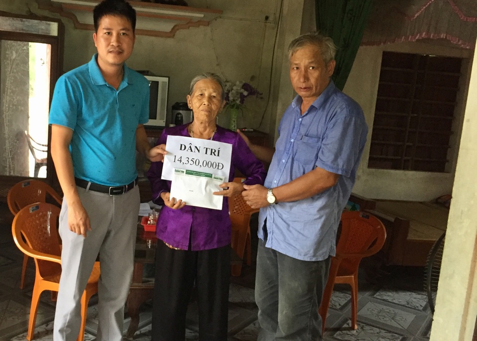 Trao thêm hơn 14 triệu đồng tới cụ bà chăm cháu xơ gan, suy đa tạng - 1 Trao thêm hơn 14 triệu đồng tới cụ bà chăm cháu xơ gan, suy đa tạng - 1