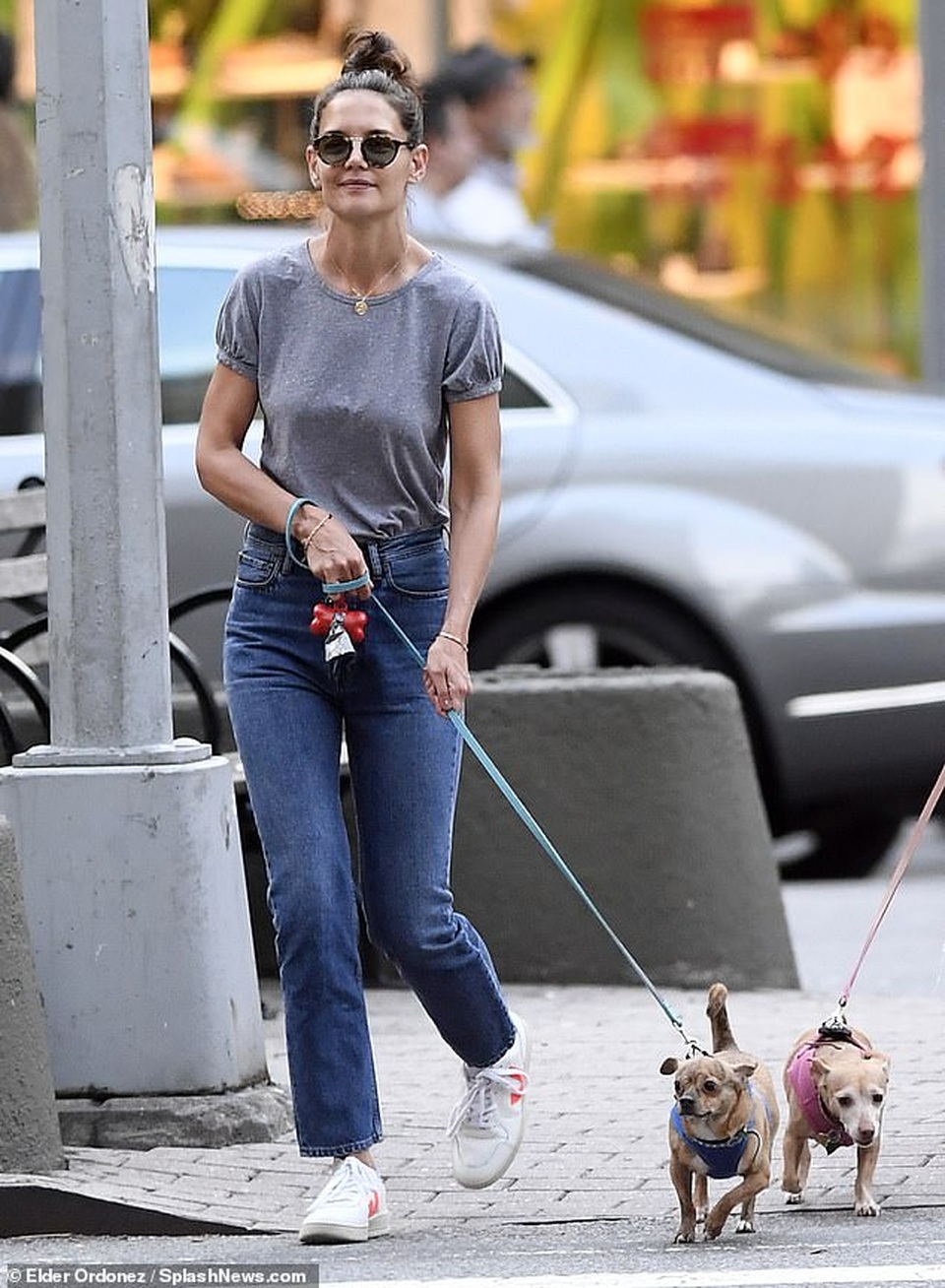 Katie Holmes vui vẻ ra phố sau khi chia tay bạn trai - 5 Katie Holmes vui vẻ ra phố sau khi chia tay bạn trai - 5