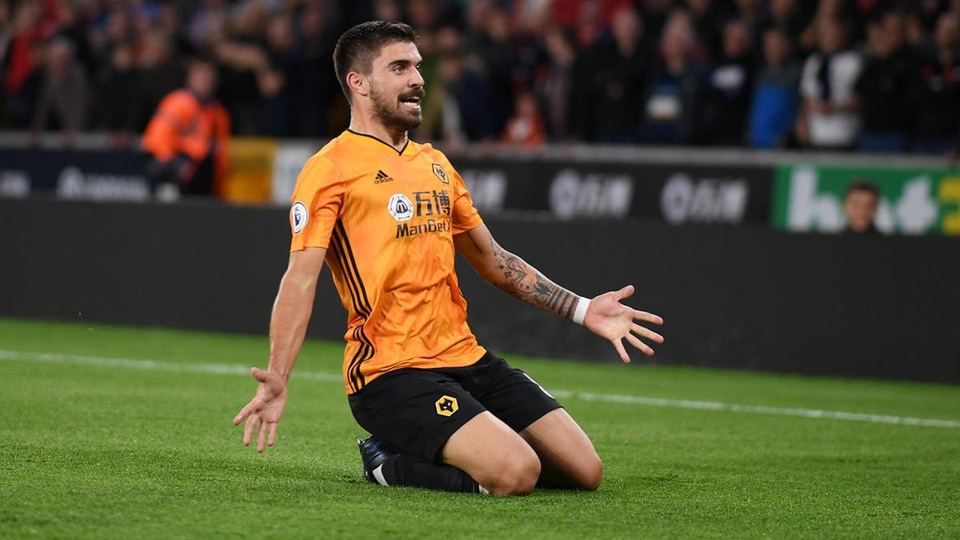 Đội hình tiêu biểu vòng 2 Premier League: “Người thừa” của Real Madrid lên tiếng - 2