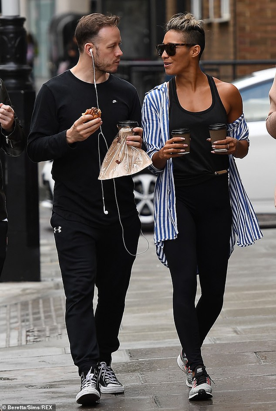 Karen Clifton tái ngộ chồng cũ - 1 Karen Clifton tái ngộ chồng cũ - 1