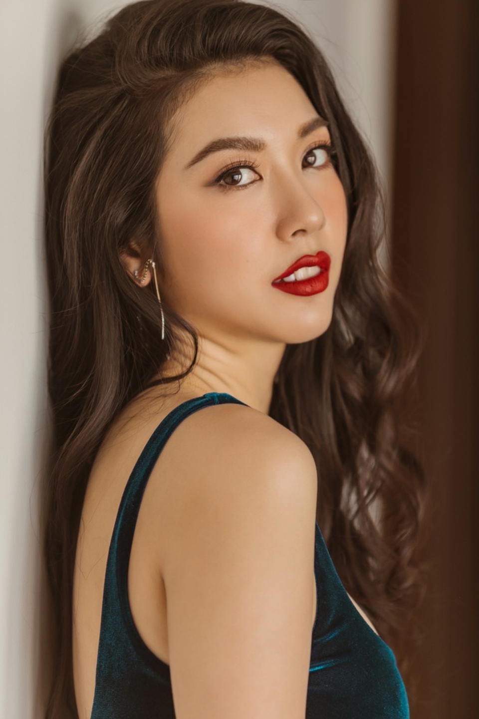 Sau 4 năm đăng quang, Á hậu Quốc tế Thuý Vân nóng bỏng đến ngỡ ngàng - 4 Sau 4 năm đăng quang, Á hậu Quốc tế Thuý Vân nóng bỏng đến ngỡ ngàng - 4