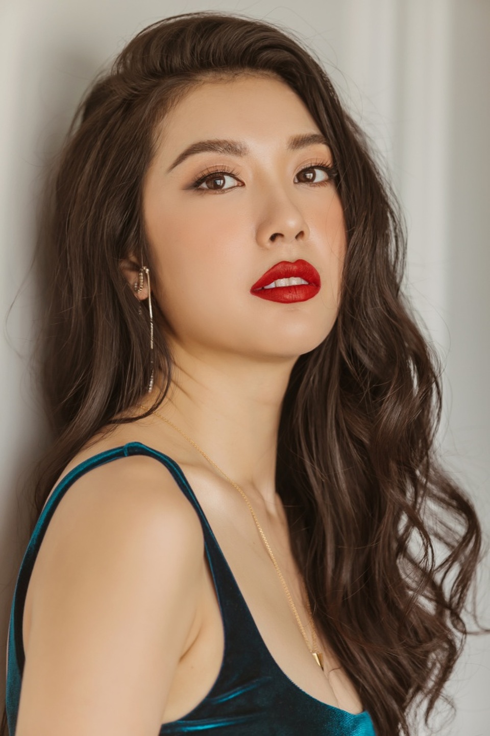 Sau 4 năm đăng quang, Á hậu Quốc tế Thuý Vân nóng bỏng đến ngỡ ngàng - 2 Sau 4 năm đăng quang, Á hậu Quốc tế Thuý Vân nóng bỏng đến ngỡ ngàng - 2