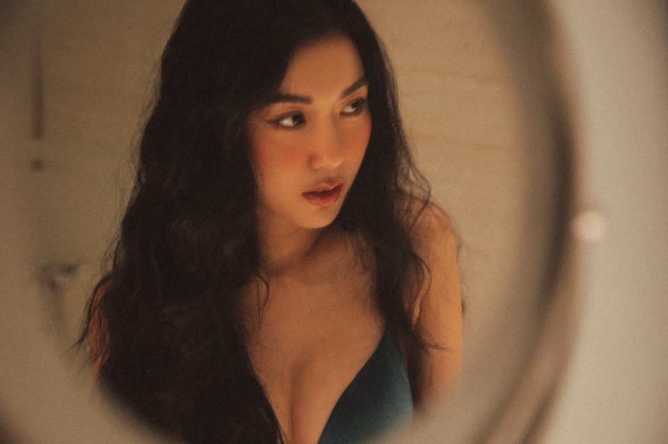 Sau 4 năm đăng quang, Á hậu Quốc tế Thuý Vân nóng bỏng đến ngỡ ngàng - 16 Sau 4 năm đăng quang, Á hậu Quốc tế Thuý Vân nóng bỏng đến ngỡ ngàng - 16