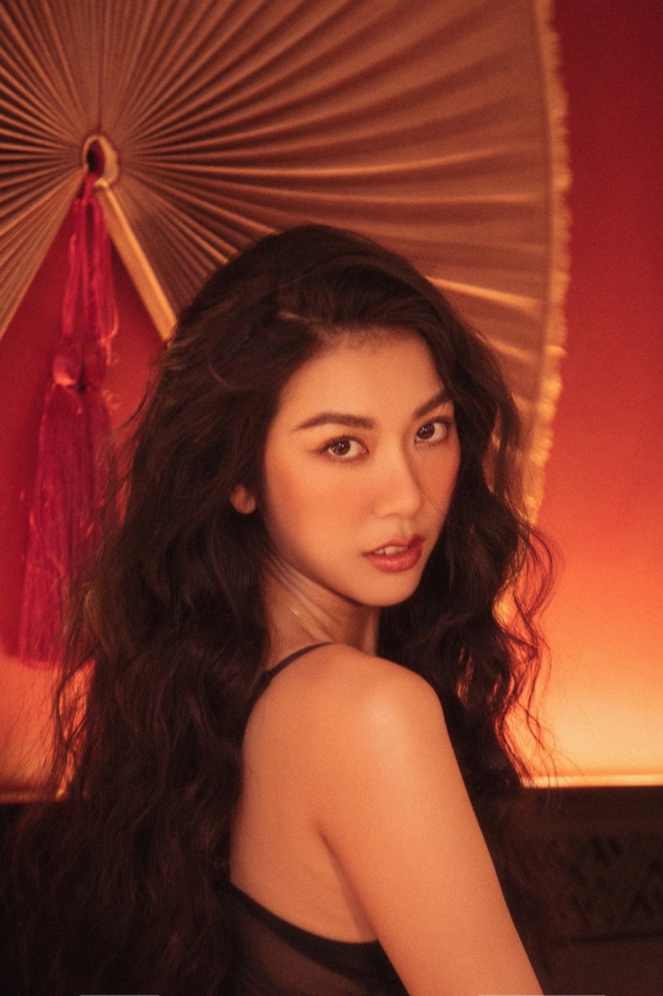 Sau 4 năm đăng quang, Á hậu Quốc tế Thuý Vân nóng bỏng đến ngỡ ngàng - 17 Sau 4 năm đăng quang, Á hậu Quốc tế Thuý Vân nóng bỏng đến ngỡ ngàng - 17