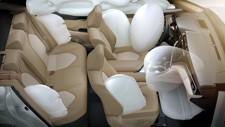 Mỹ: Toyota triệu hồi Camry vì túi khí nổ… nhầm chỗ - 2 Mỹ: Toyota triệu hồi Camry vì túi khí nổ… nhầm chỗ - 2