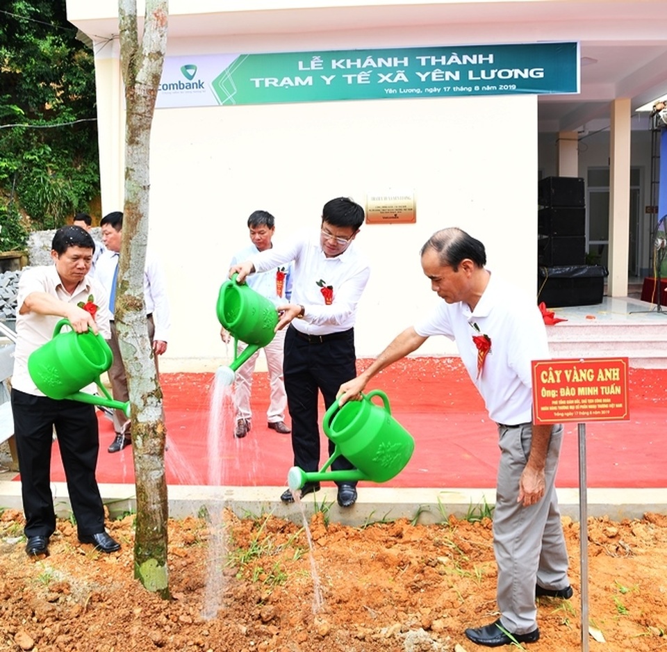 Khánh thành Trạm y tế xã Yên Lương tại tỉnh Phú Thọ do Vietcombank tài trợ 2 tỷ đồng - 5 Khánh thành Trạm y tế xã Yên Lương tại tỉnh Phú Thọ do Vietcombank tài trợ 2 tỷ đồng - 5