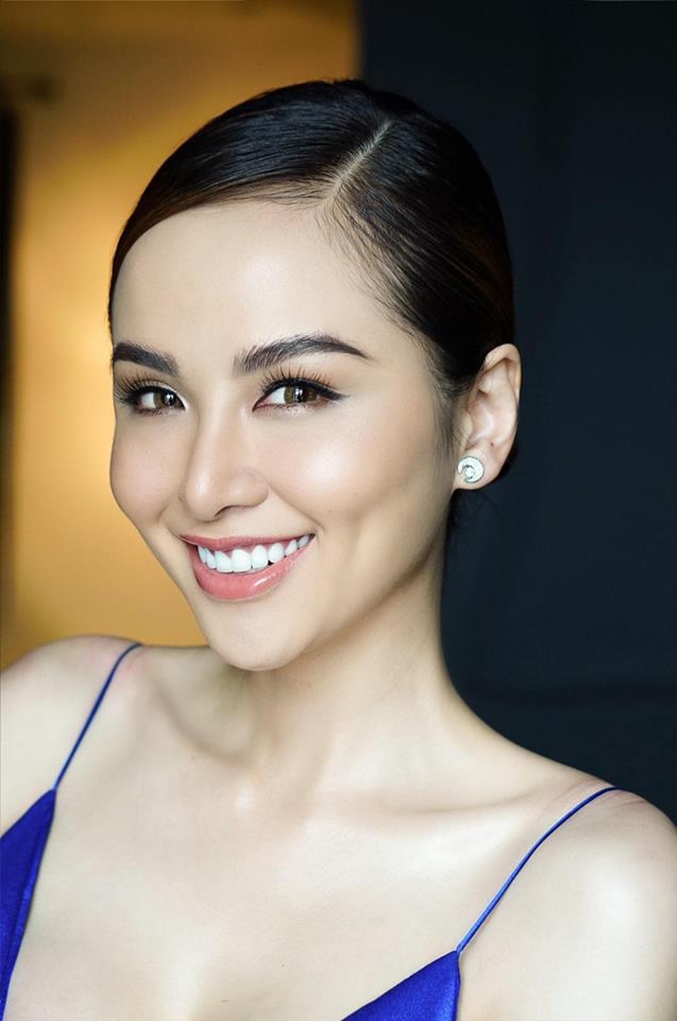 Diễm Hương: Danh hiệu hoa hậu như “một lần trúng xổ số độc đắc” - 9 Diễm Hương: Danh hiệu hoa hậu như “một lần trúng xổ số độc đắc” - 9