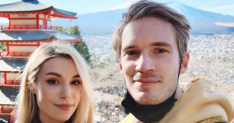 Ông hoàng YouTube “Pewdiepie” bất ngờ lên xe hoa - 1 Ông hoàng YouTube “Pewdiepie” bất ngờ lên xe hoa - 1