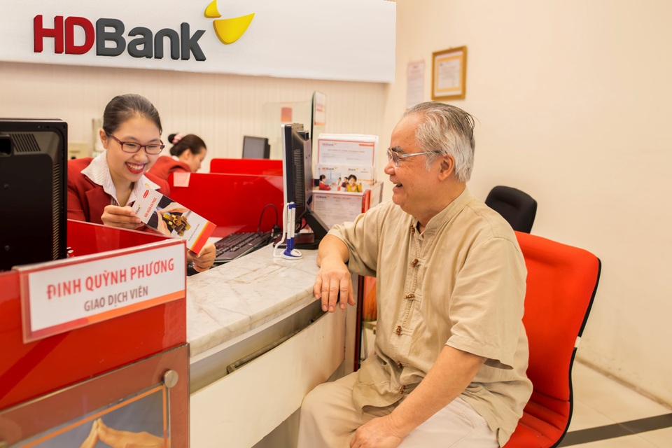 Tiết kiệm để thành tỷ phú, nhiều khách hàng chọn HDBank - 3