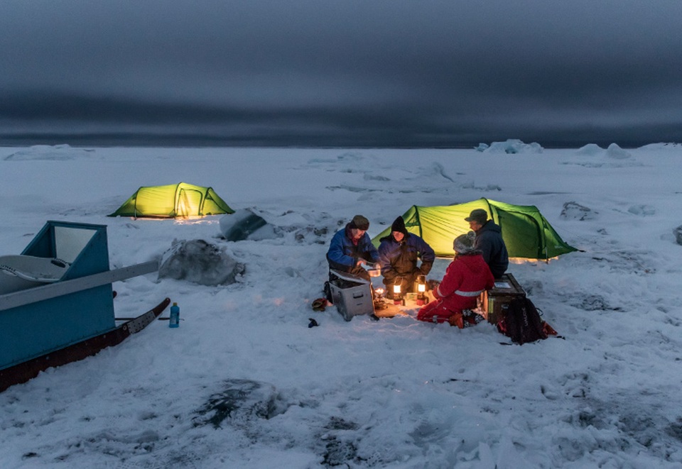 Câu chuyện về thử thách khắc nghiệt ở Greenland - 3 Câu chuyện về thử thách khắc nghiệt ở Greenland - 3