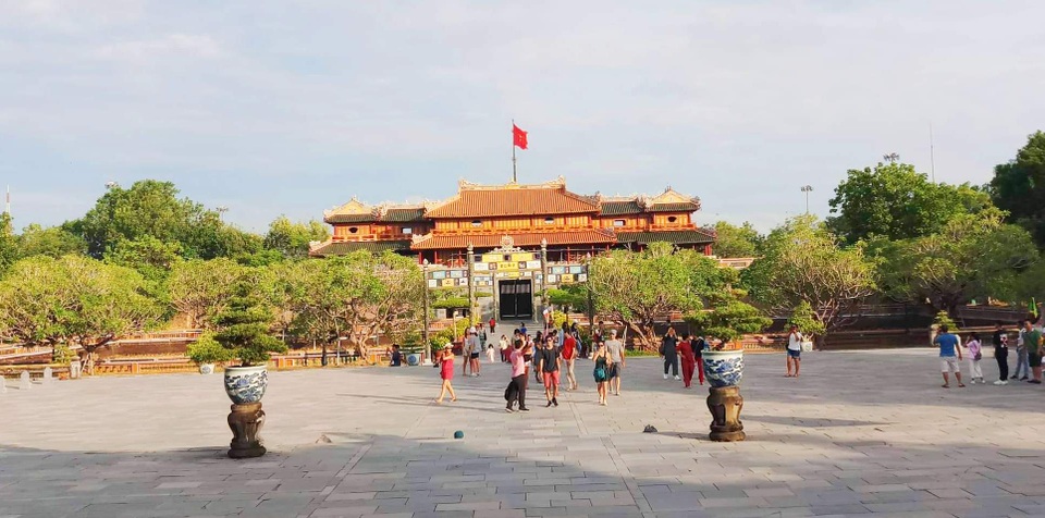 Giá vé tham quan di tích Huế đồng loạt tăng - 1 Giá vé tham quan di tích Huế đồng loạt tăng - 1
