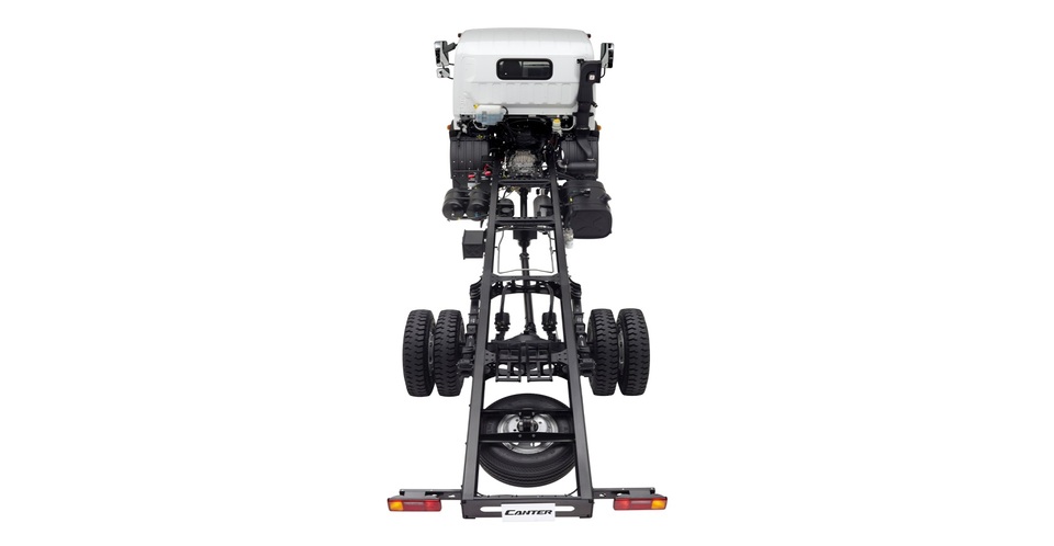 Thaco giới thiệu dòng sản phẩm mới Mitsubishi Fuso Canter - 4