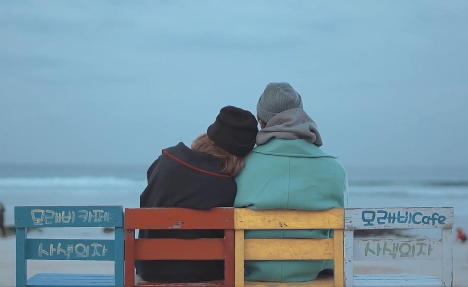 Khách Việt thích thú “check-in” hàng ghế sống ảo trong MV gây “sốt” của Sơn Tùng MTP tại Hàn Quốc - 1 Khách Việt thích thú “check-in” hàng ghế sống ảo trong MV gây “sốt” của Sơn Tùng MTP tại Hàn Quốc - 1