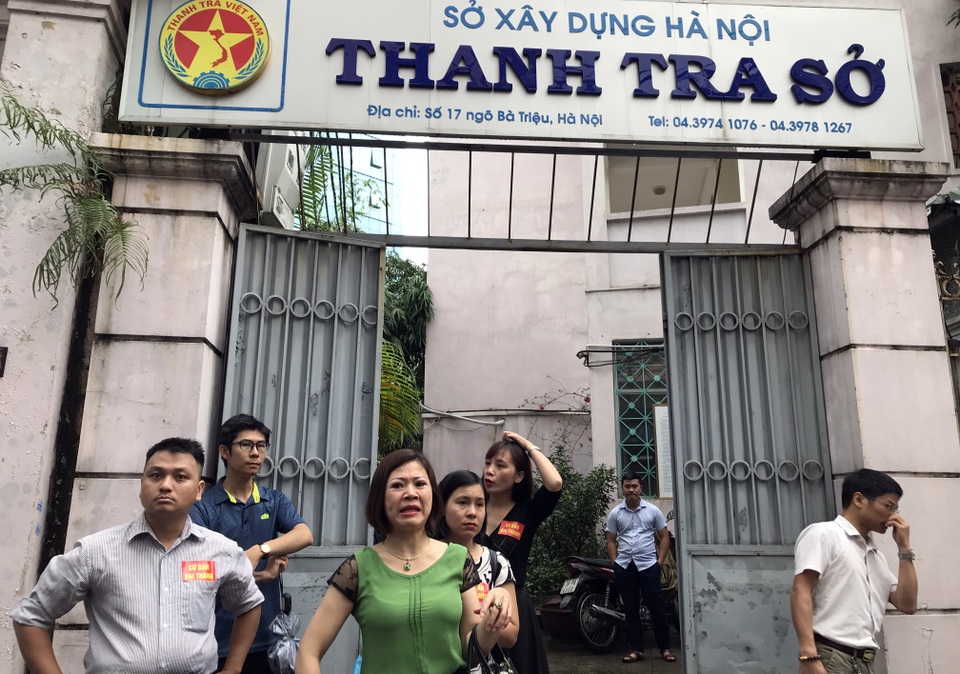 3 năm, Sở Xây dựng Hà Nội “xử” 2 cán bộ vòi vĩnh, nhũng nhiễu - 1 3 năm, Sở Xây dựng Hà Nội “xử” 2 cán bộ vòi vĩnh, nhũng nhiễu - 1