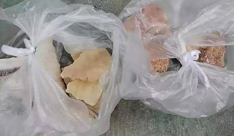 Khách Trung Quốc phá hoại, bẻ thạch nhũ hàng trăm triệu năm về làm quà - 2