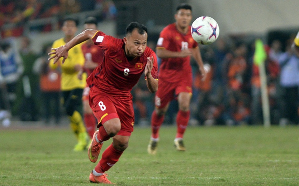 Văn Hậu, Trọng Hoàng được gọi lên đội tuyển Việt Nam: Lo nhiều hơn vui - 1 Văn Hậu, Trọng Hoàng được gọi lên đội tuyển Việt Nam: Lo nhiều hơn vui - 1