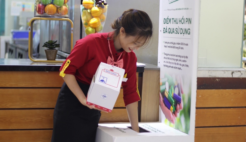 Chuỗi bán lẻ Việt tự tạo “siêu thị xanh” thay lời nhắn “bảo vệ môi trường” - 7 Chuỗi bán lẻ Việt tự tạo “siêu thị xanh” thay lời nhắn “bảo vệ môi trường” - 7