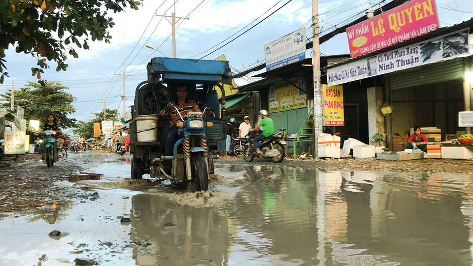 Con đường đau khổ tại TP.HCM vẫn chưa hết... khổ đau! - 3 Con đường đau khổ tại TP.HCM vẫn chưa hết... khổ đau! - 3