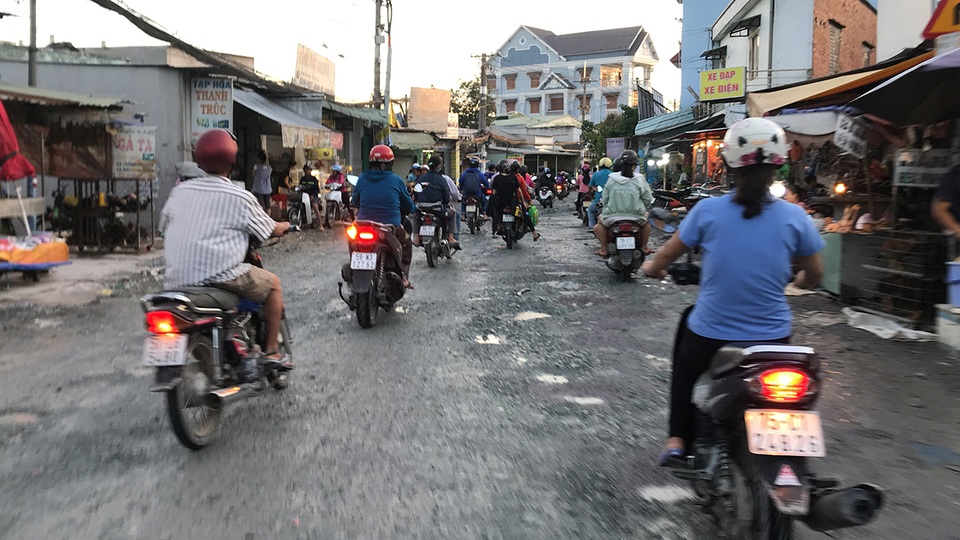 Con đường đau khổ tại TP.HCM vẫn chưa hết... khổ đau! - 5 Con đường đau khổ tại TP.HCM vẫn chưa hết... khổ đau! - 5