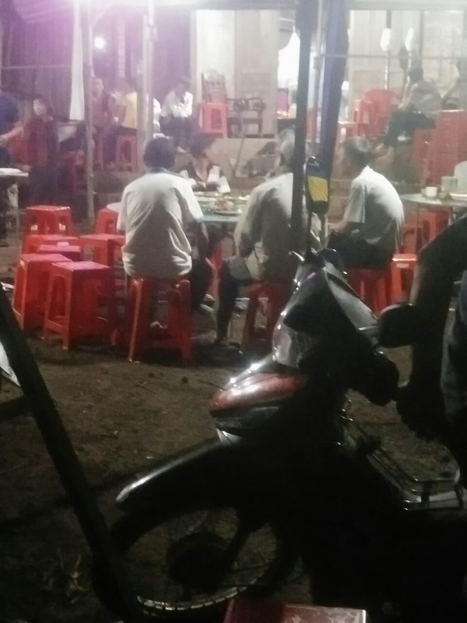 Nghi án can đánh nhau, anh xô người em cọc chèo ngã tử vong - 1 Nghi án can đánh nhau, anh xô người em cọc chèo ngã tử vong - 1