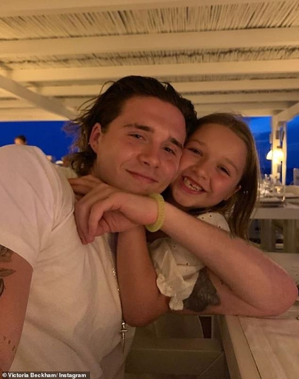 Brooklyn Beckham đã chia tay bạn gái? - 7