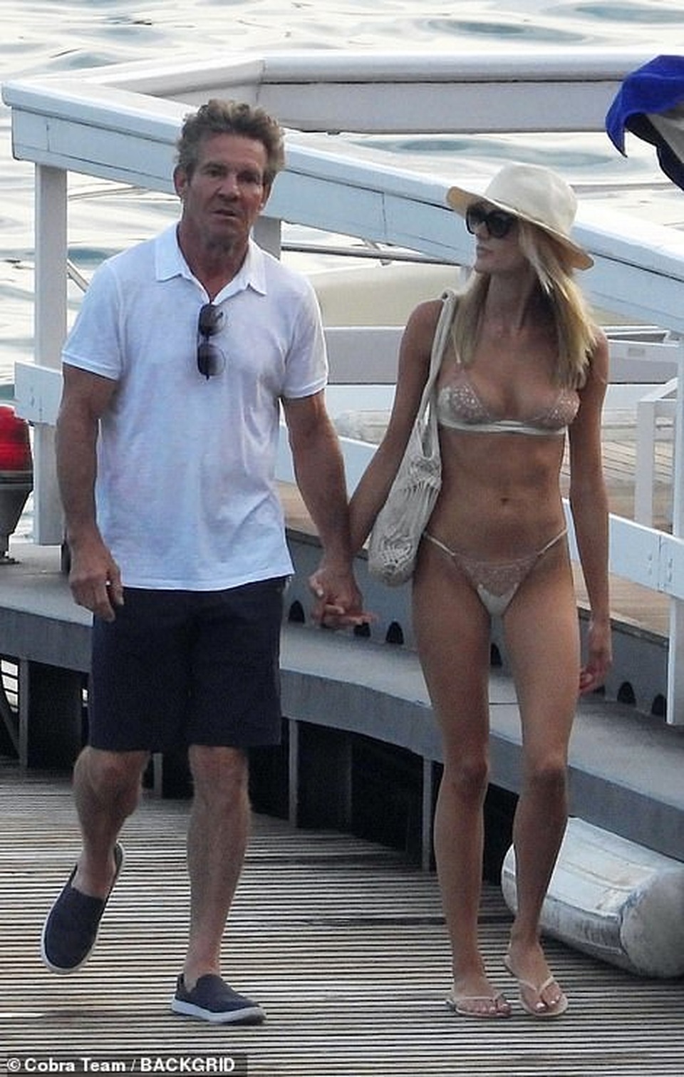 Dennis Quaid tươi tắn đi nghỉ mát cùng bạn gái kém 39 tuổi - 5