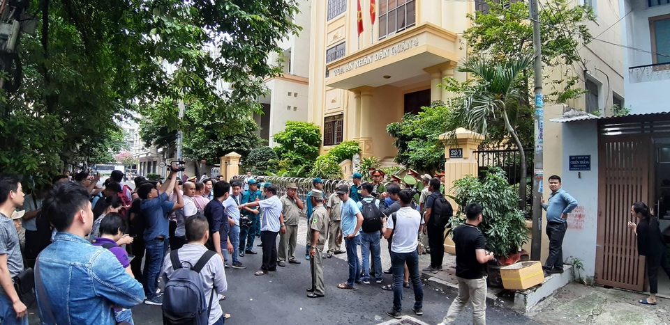 Bị cáo Nguyễn Hữu Linh lĩnh 18 tháng tù - 5 Bị cáo Nguyễn Hữu Linh lĩnh 18 tháng tù - 5