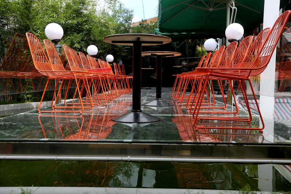 cà phê ống cống.jpg