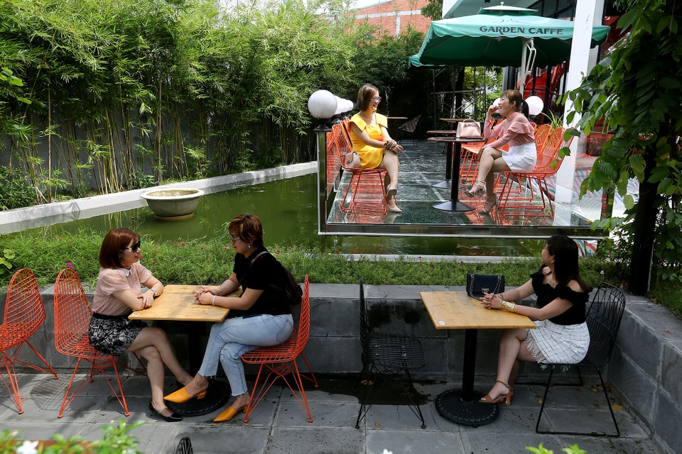 cà phê ống cống.jpg