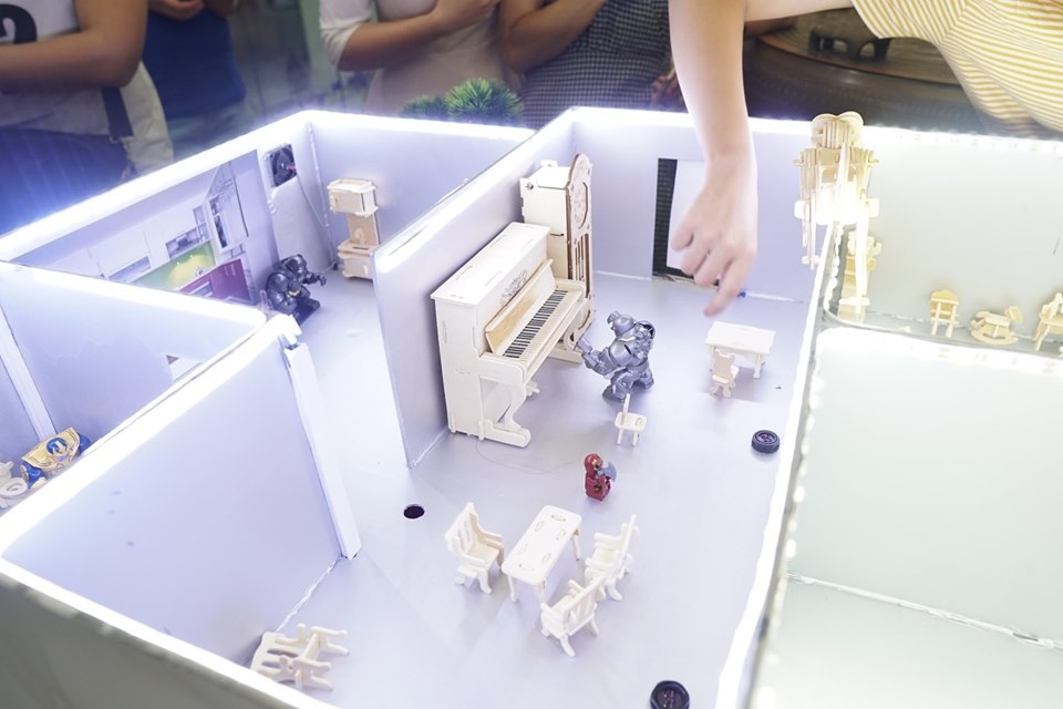 Triển lãm công nghệ ứng dụng IoT - Một ngày phô diễn sáng tạo của sinh viên Đại học Greenwich Việt Nam - 2 Triển lãm công nghệ ứng dụng IoT - Một ngày phô diễn sáng tạo của sinh viên Đại học Greenwich Việt Nam - 2